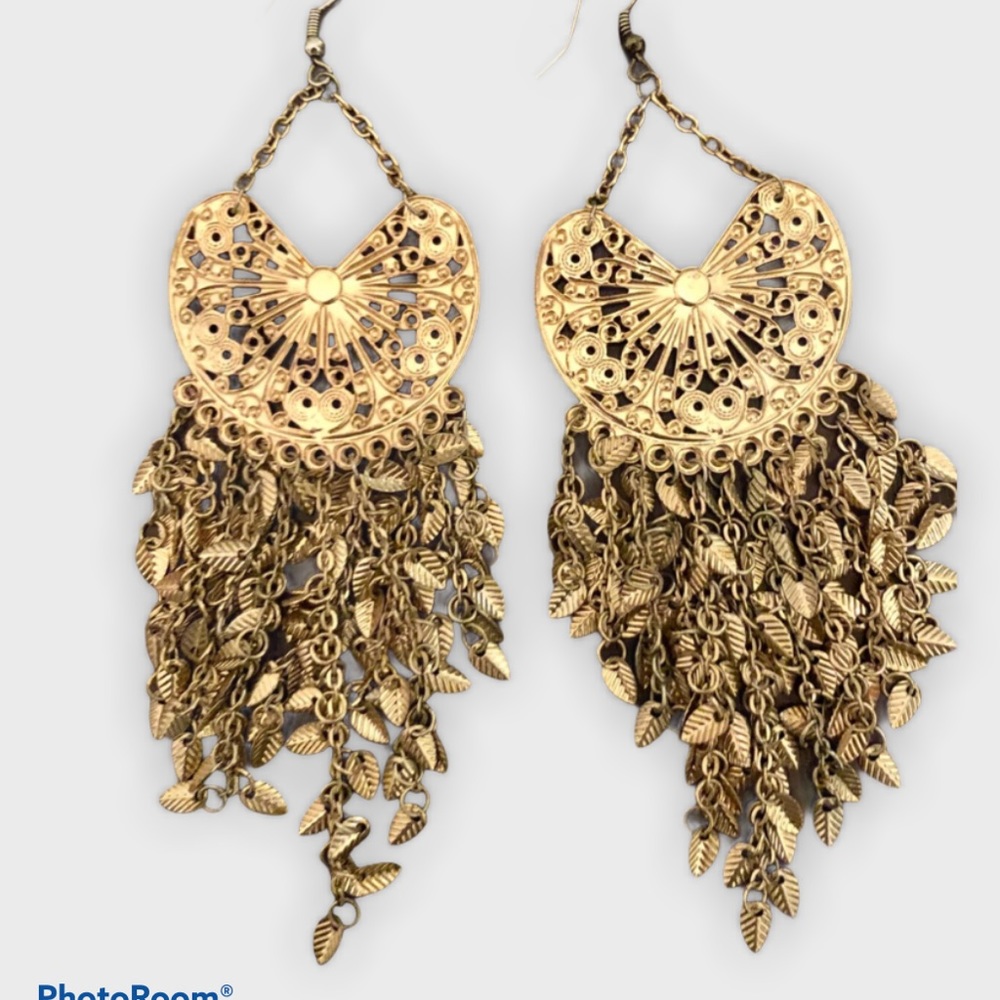 ✨Gold dangle earrings ✨